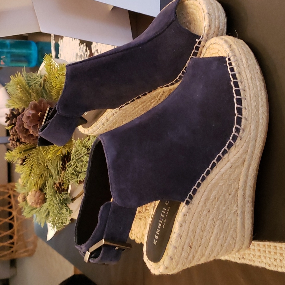 Kenneth Cole navy Olivia wedge sandals